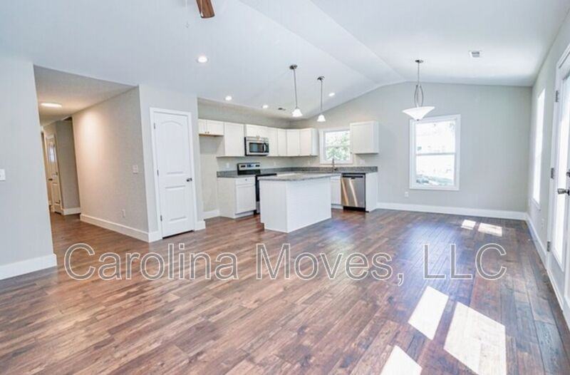 204 E Turner St - Photo 3 of 15