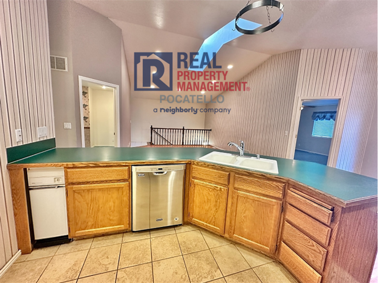 1982 Shetland Ave - Photo 6 of 26