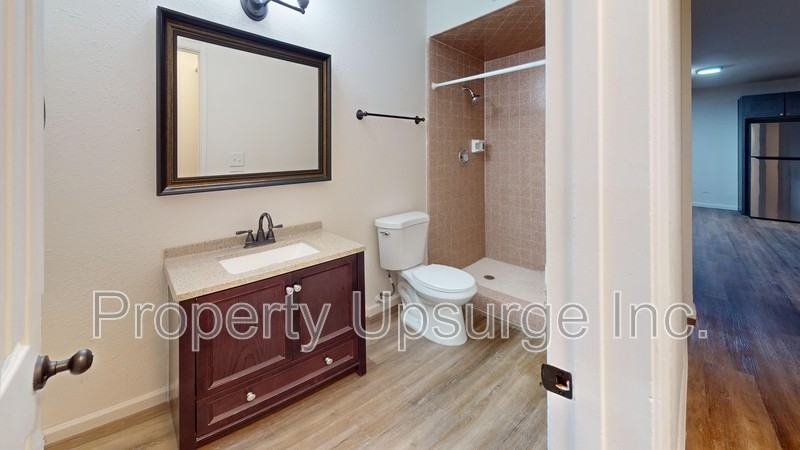 415 Lake Blvd - Photo 4 of 10