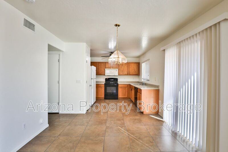 34437 N Picket Post Dr - Photo 7 of 27