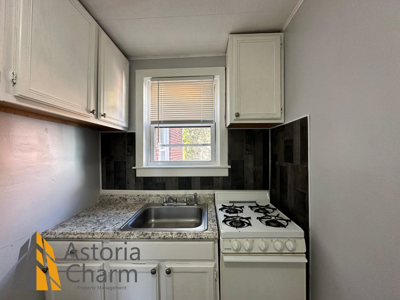 4110 Audrey Ave - Photo 2 of 19