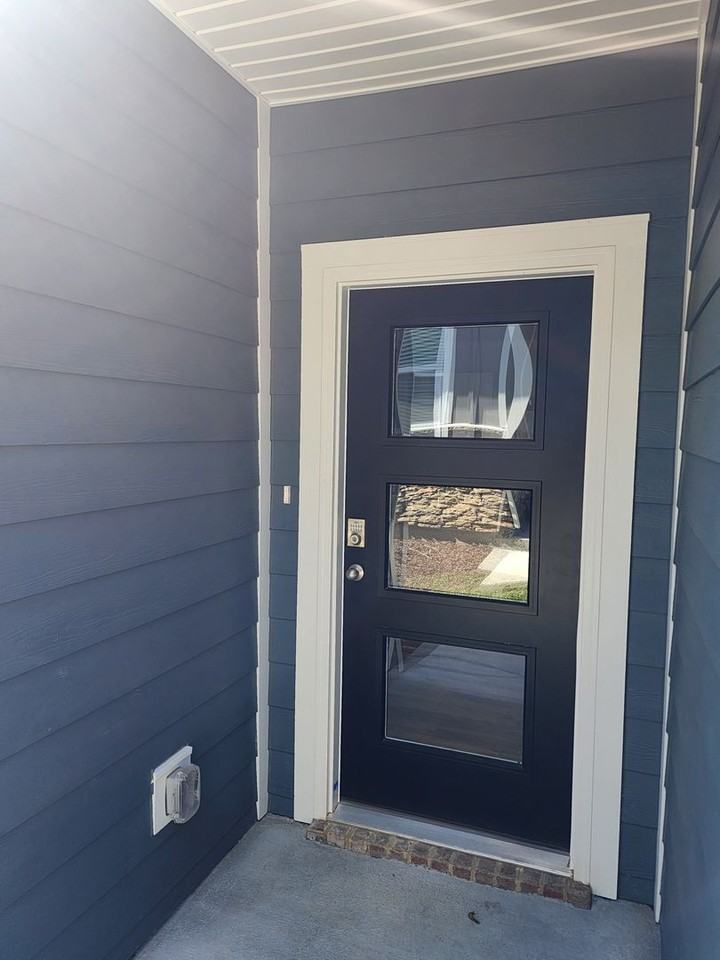 2021 Holmesburg Pvt Cir - Photo 2 of 50