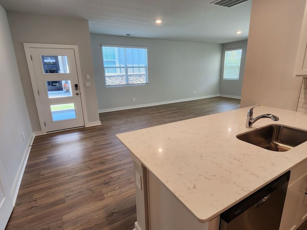 2021 Holmesburg Pvt Cir - Photo 4 of 50