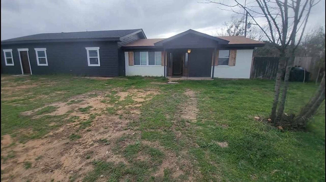 5780 Randle Rd - Photo 2 of 18