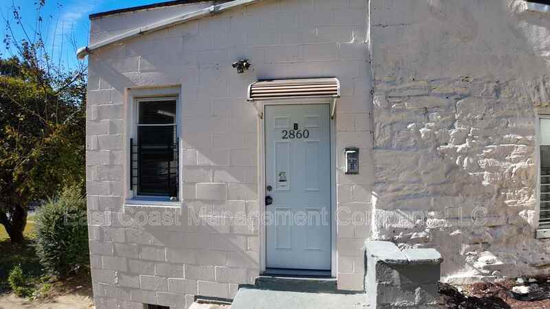 2860 W Baltimore St #B - Photo 5 of 15