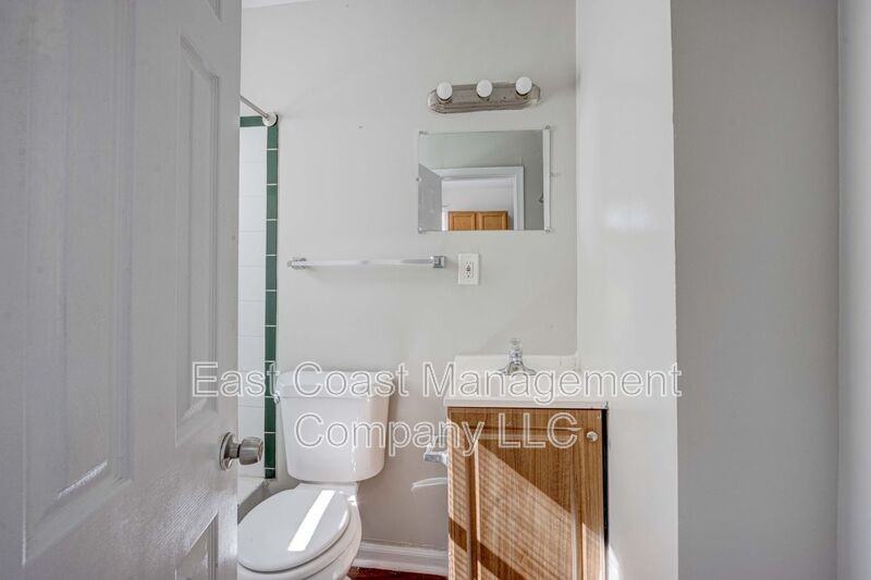 2860 W Baltimore St #B - Photo 6 of 15