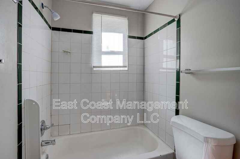 2860 W Baltimore St #B - Photo 7 of 15