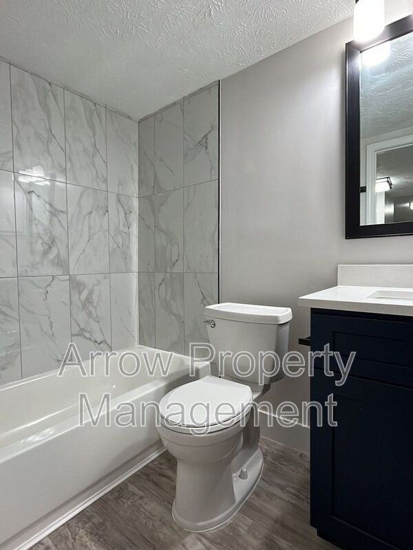 1429 N 34th St #1 - Photo 7 of 10