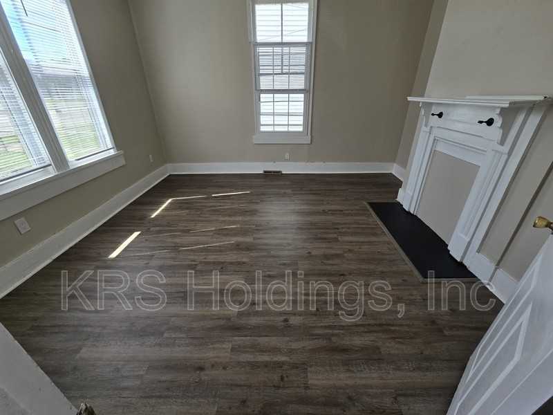 302 E Wythe St #6 - Photo 3 of 4