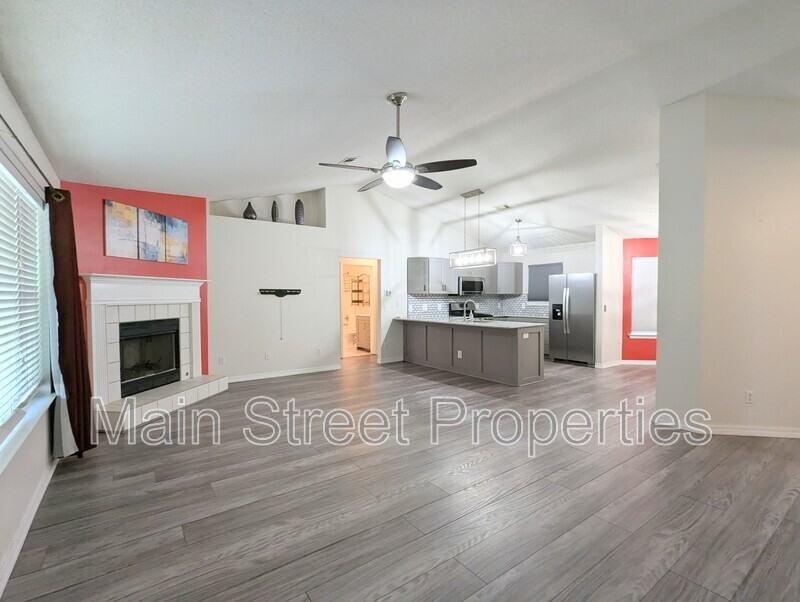 7440 Chimney Pines Dr - Photo 5 of 30