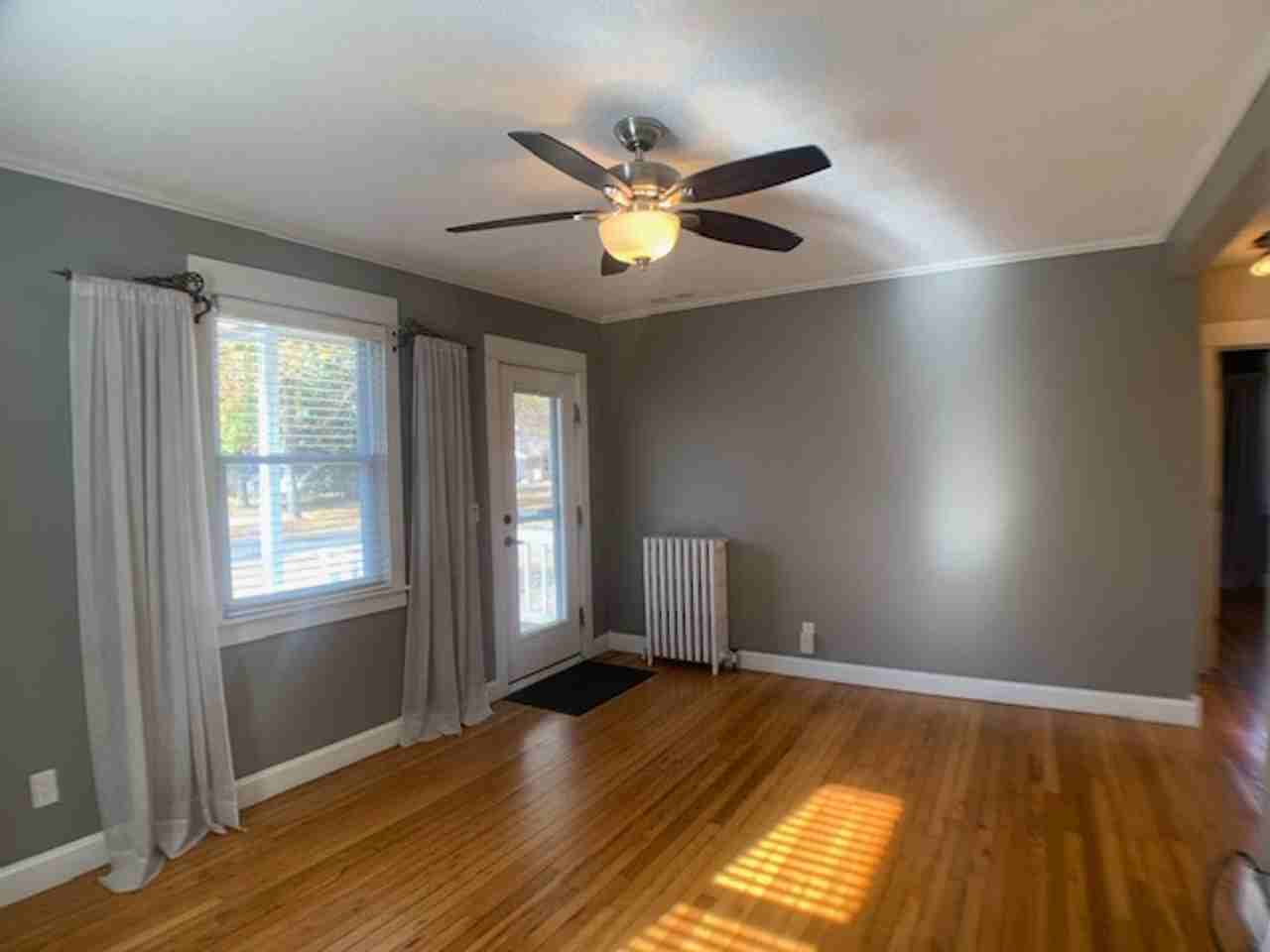 2917 Pennsylvania Ave S - Photo 5 of 32
