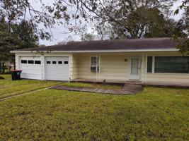 featured image of 270 N Ann St
