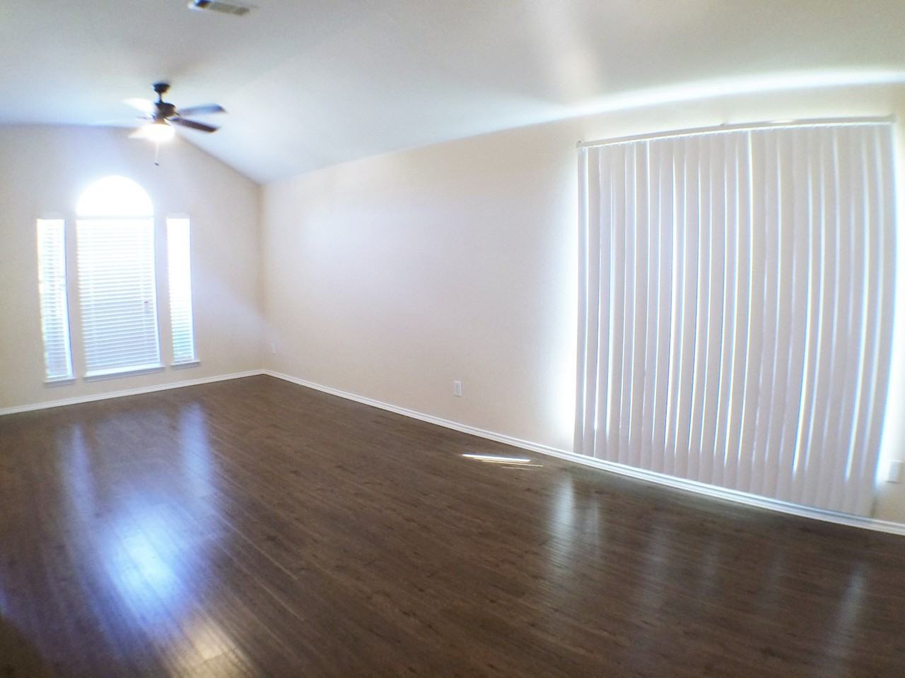 1006 Godwin Ave - Photo 2 of 19