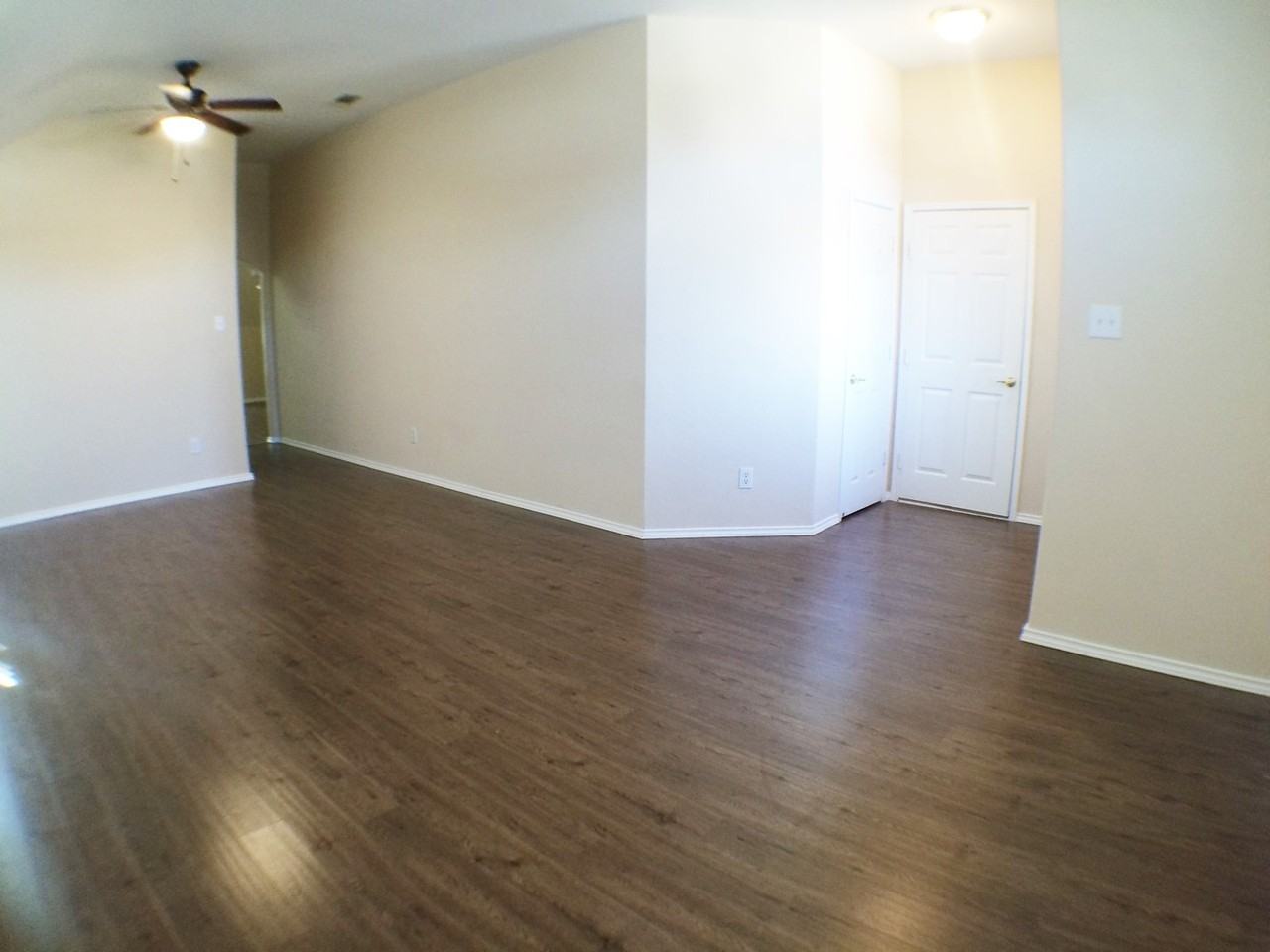 1006 Godwin Ave - Photo 4 of 19