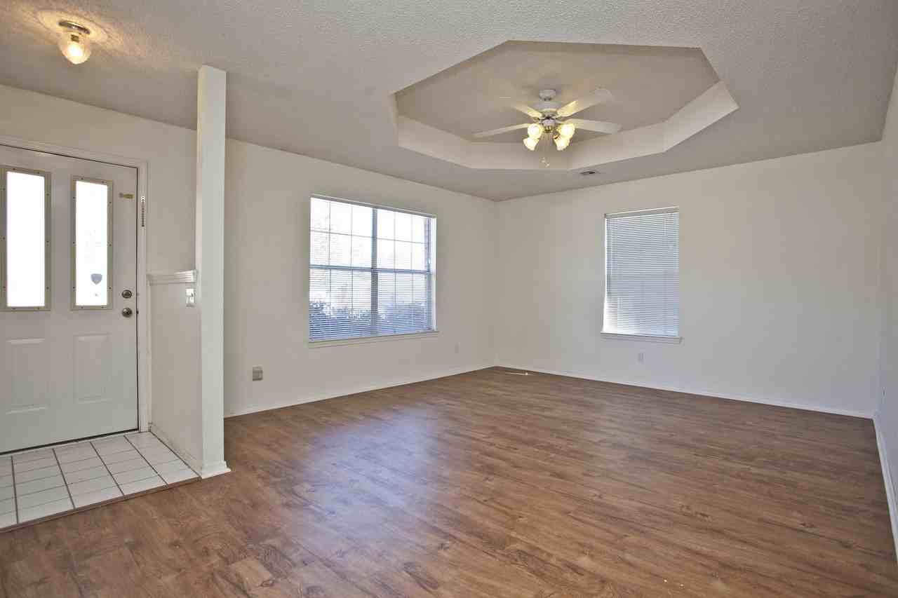 58B Holly Dr - Photo 3 of 22