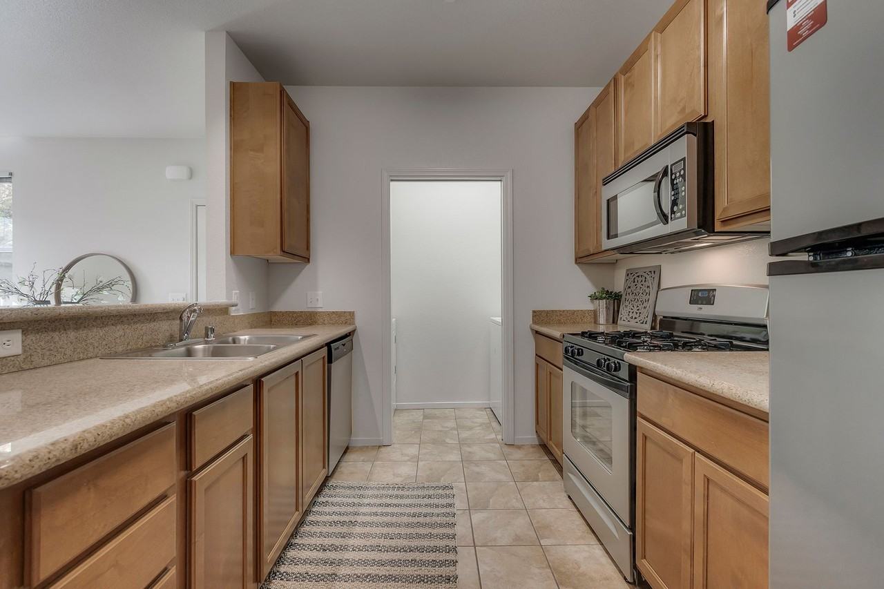 Villa Risa Apartments - Photo 4 of 50