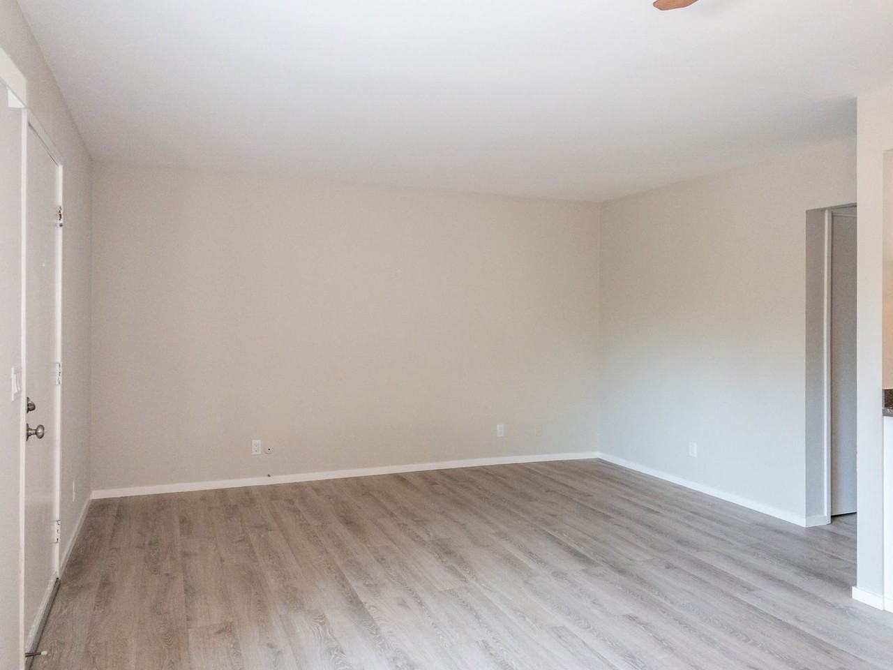 11 S Knoll Rd #11 - Photo 2 of 24