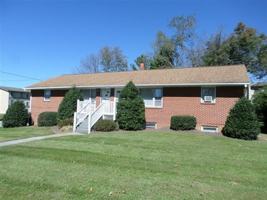 featured image of 208 Broce Dr