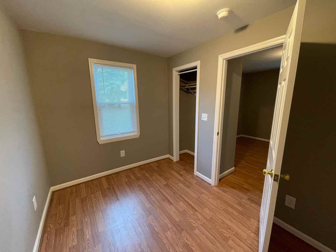 400 Walker Ave - Photo 7 of 13