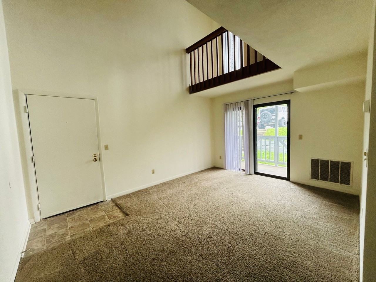 503 Sunridge Dr Apt A - Photo 6 of 25