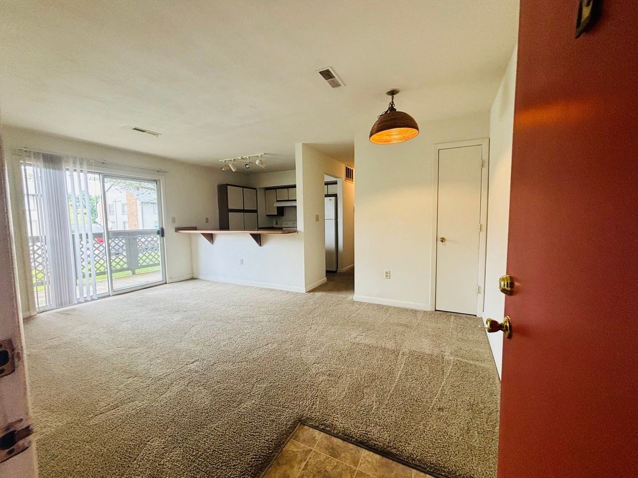 831 Claytor Sq - Photo 5 of 23