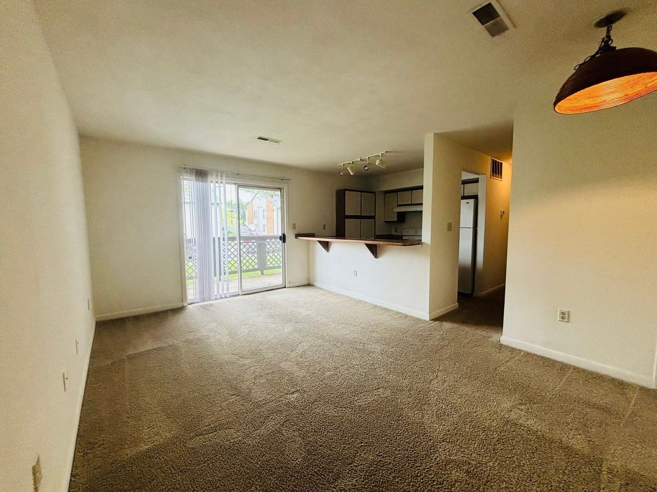 831 Claytor Sq - Photo 6 of 23