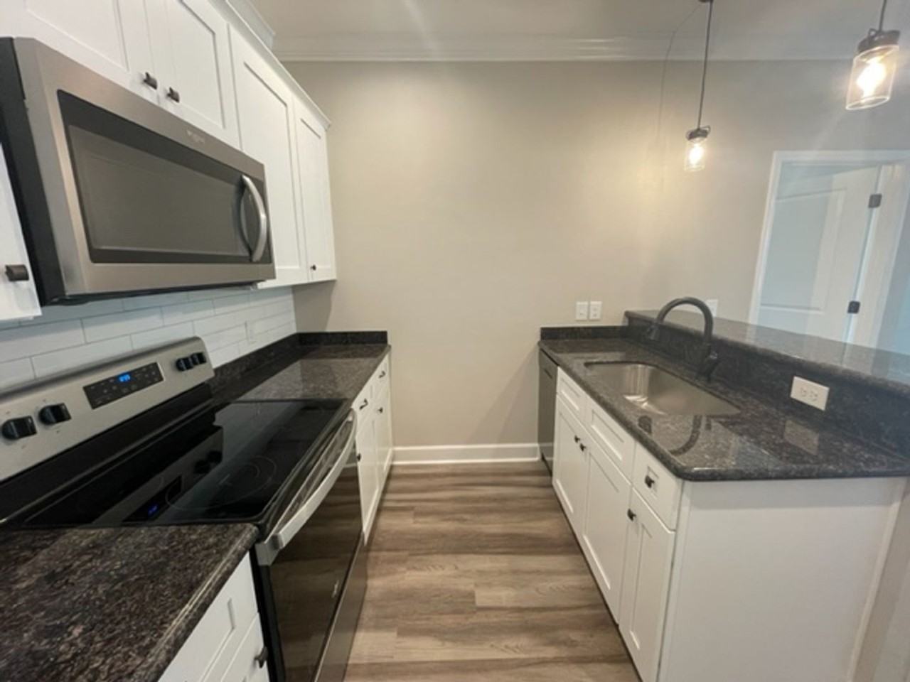 1514 Nw 6th Ave - Photo 6 of 21