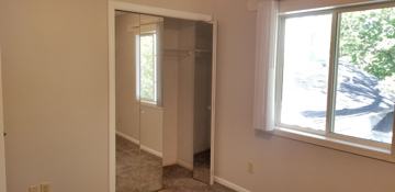 featured image of 921 W 20th St