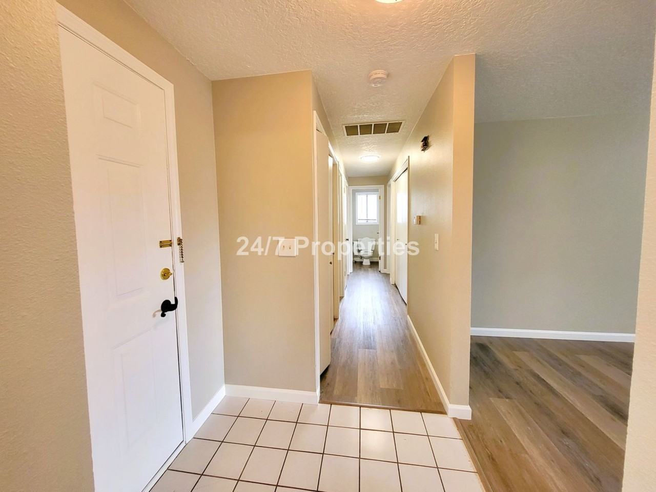 13020 Sw Davies Rd - Photo 2 of 22