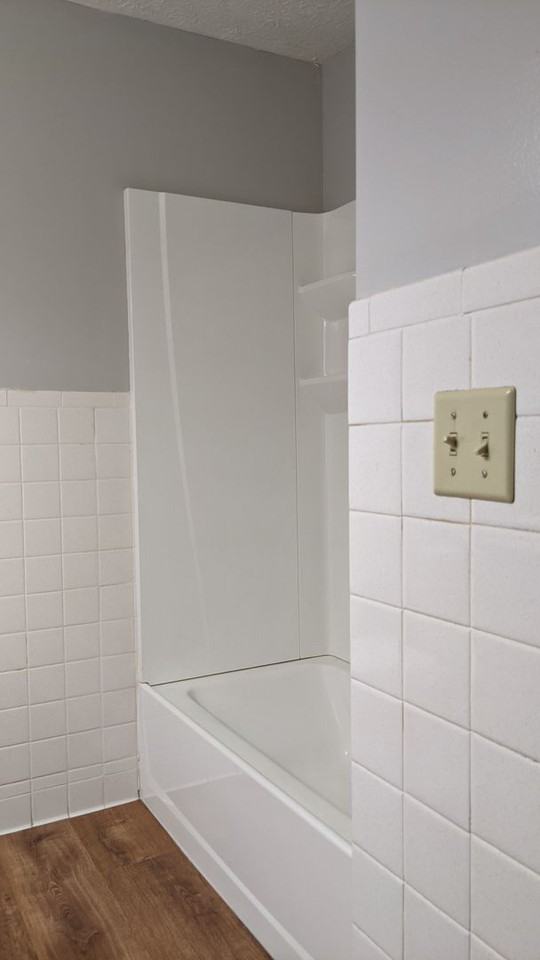 1253 Colonial Dr - Photo 7 of 14