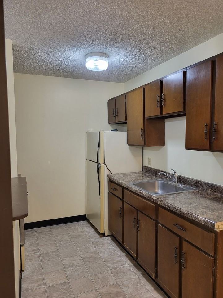 Downs - Maple Grove Apts - Photo 2 of 16
