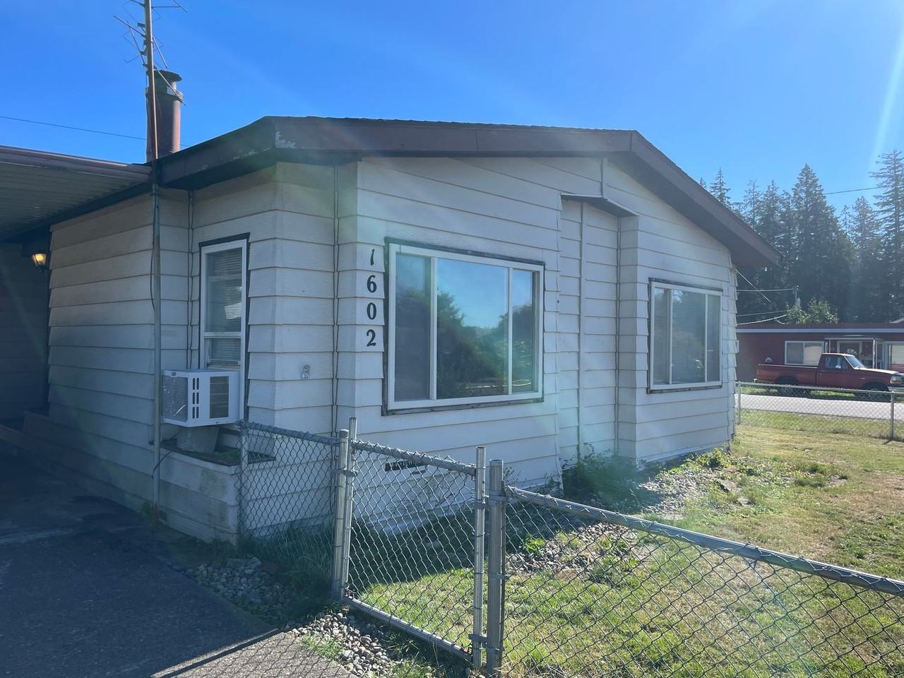 1602 Madison St - Photo 3 of 3