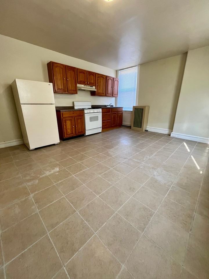 48th St N 953 - Photo 2 of 34