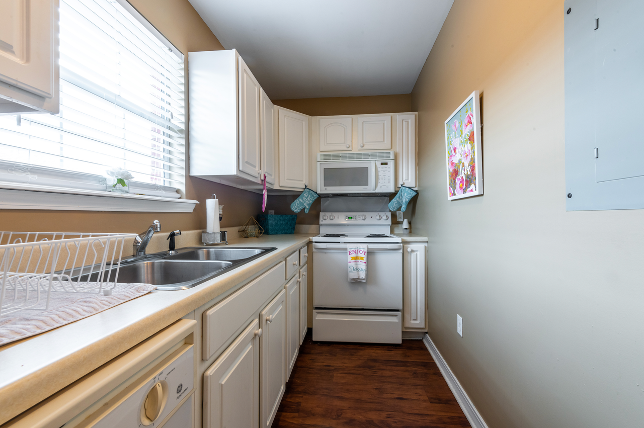 3315 W 4th St #14 - Photo 5 of 15