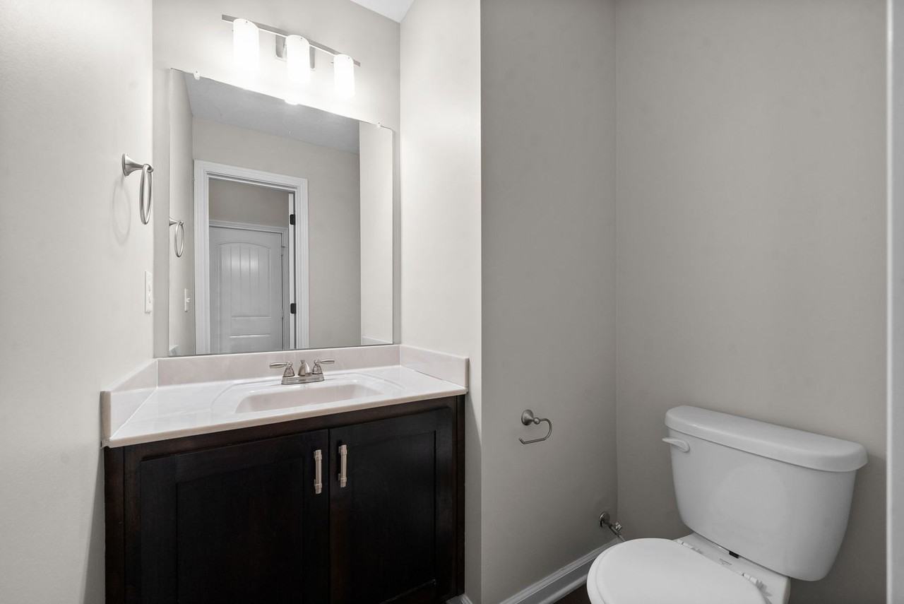 1128 Gentry Dr - Photo 6 of 31