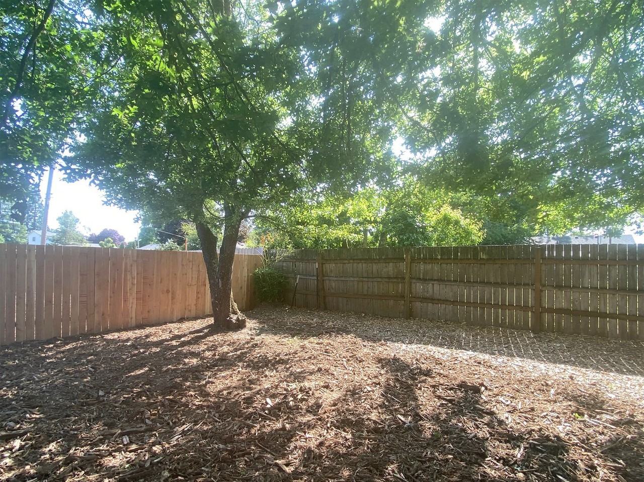 2104 Main St Se - Photo 4 of 15