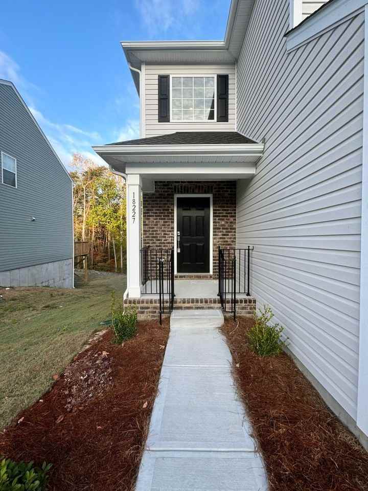 18227 Stark Way - Photo 3 of 38