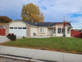 featured image of 2212 Jodi Ave
