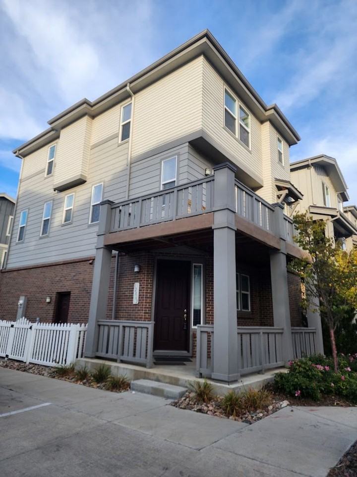 12862 E Caspian Pl - Photo 2 of 30