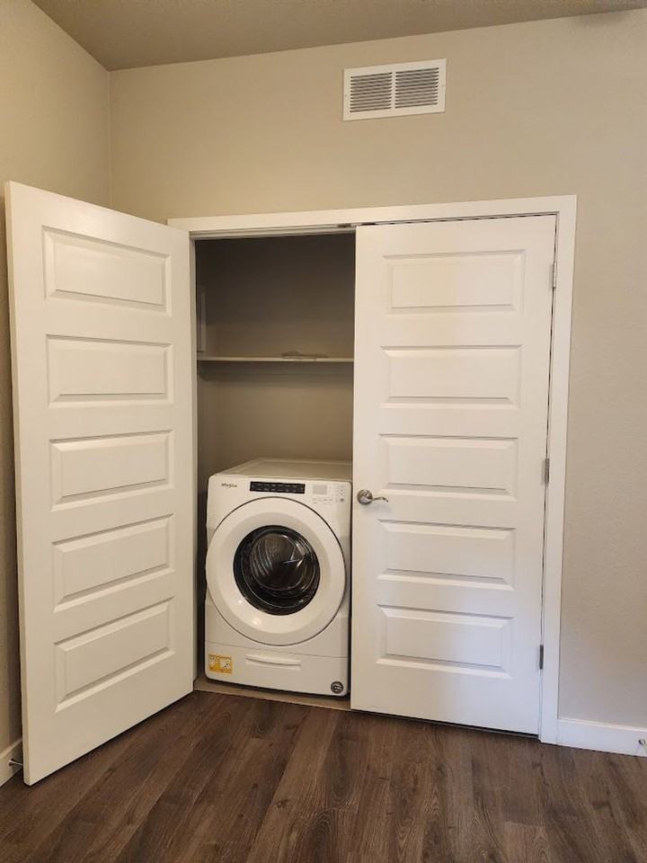 12862 E Caspian Pl - Photo 3 of 30