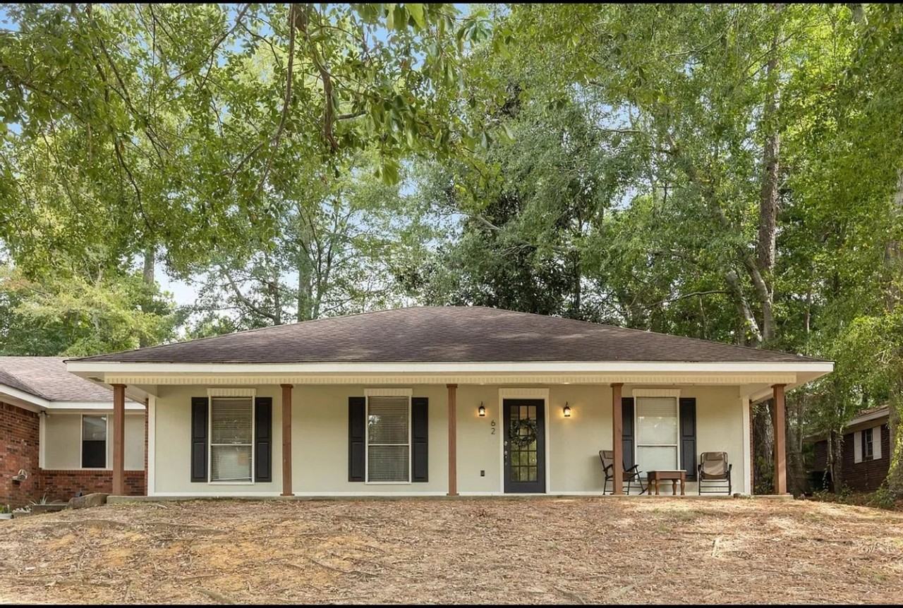 62 Sharmont Dr - Photo 2 of 28
