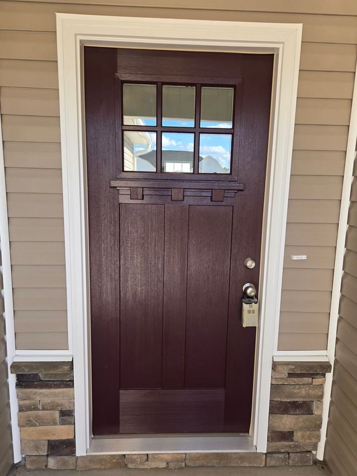 918 Uplands Ln - Photo 3 of 43