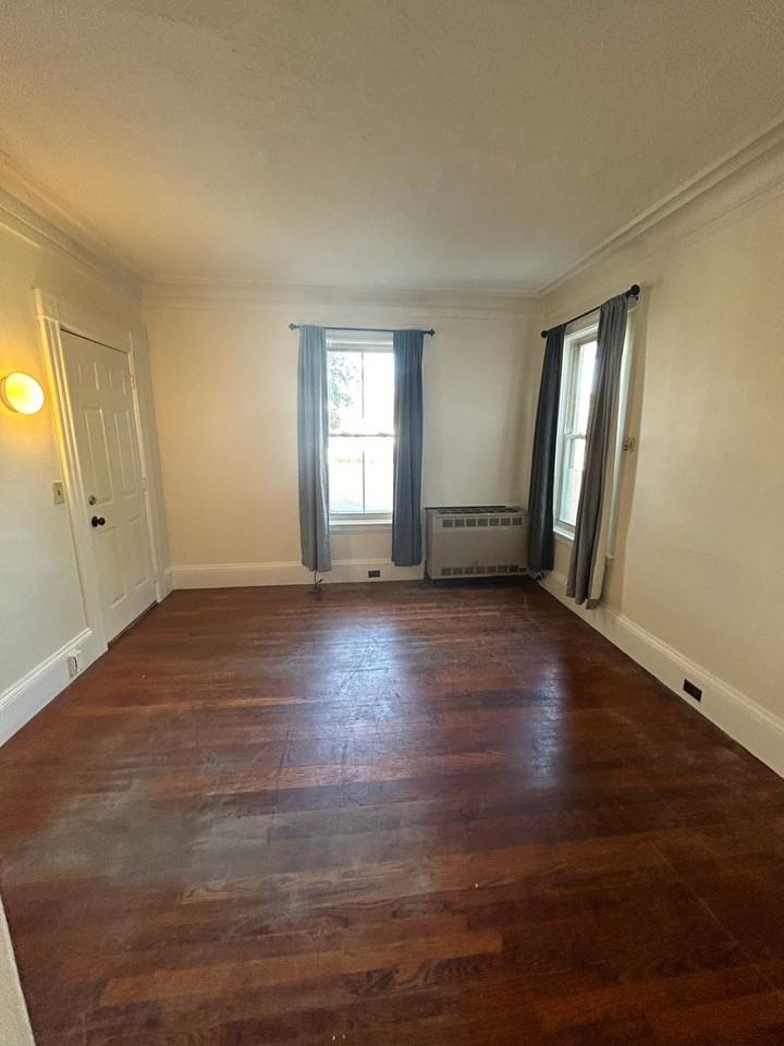 22 School St - Photo 5 of 7