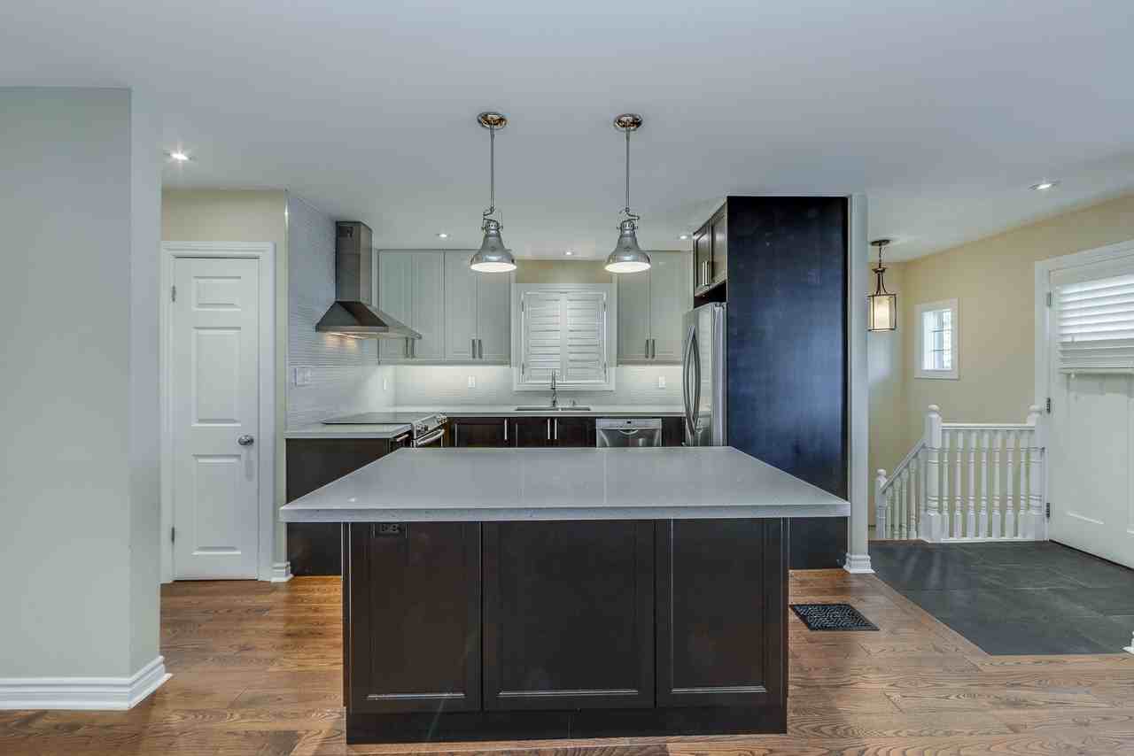 57 Red Deer Avenue - Photo 3 of 17