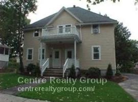 featured image of 10 Frances Street #1