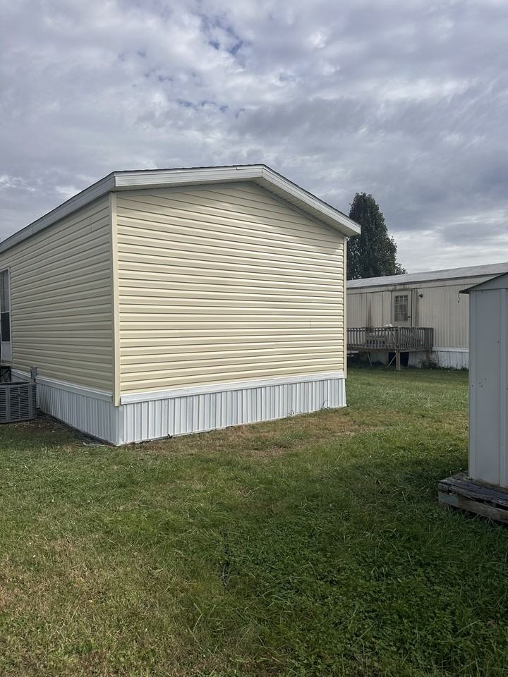 2123 Pacific Dr #126B - Photo 2 of 28