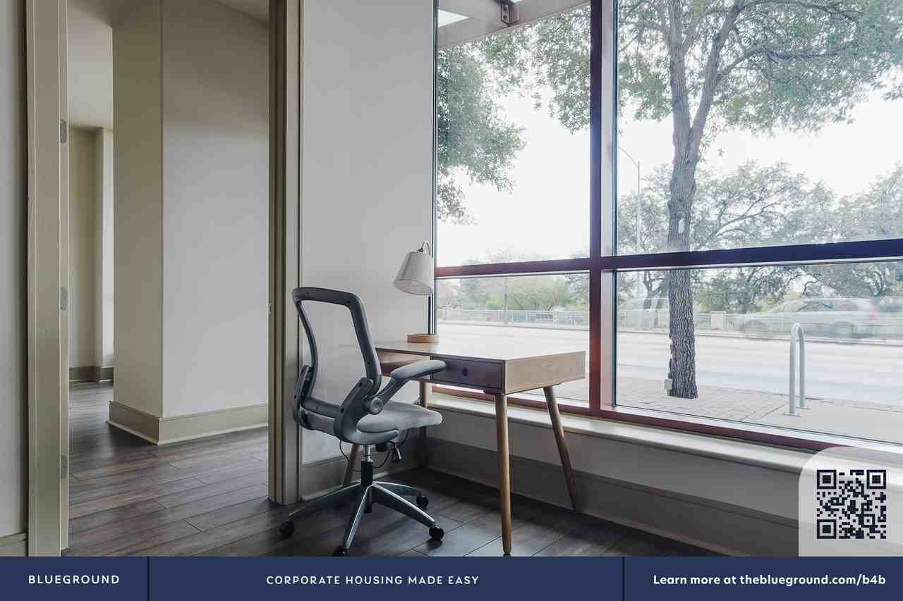 101 Colorado Street - Photo 5 of 37