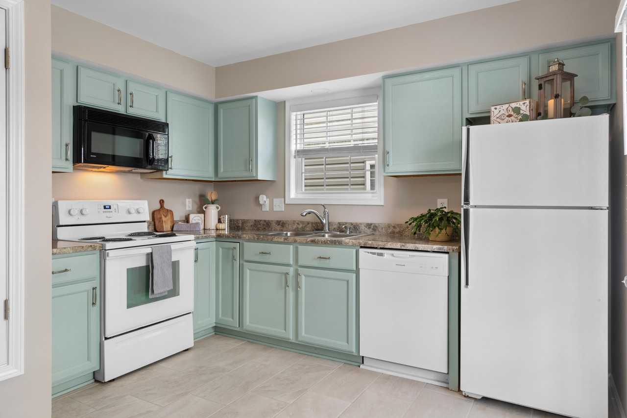 3213 Quiet Way - Photo 5 of 13