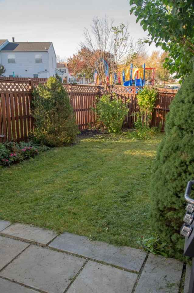 6860 Carnation Circle - Photo 2 of 3