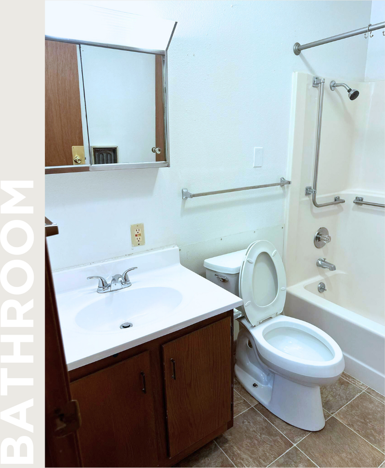 1604 10th St #2 - Photo 6 of 9